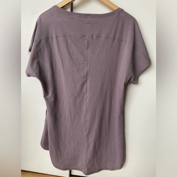 Lululemon Side Story Tee - Picture 6 of 10